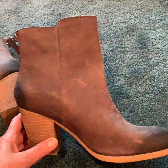 Ralph Lauren boots - Picture 8 of 9